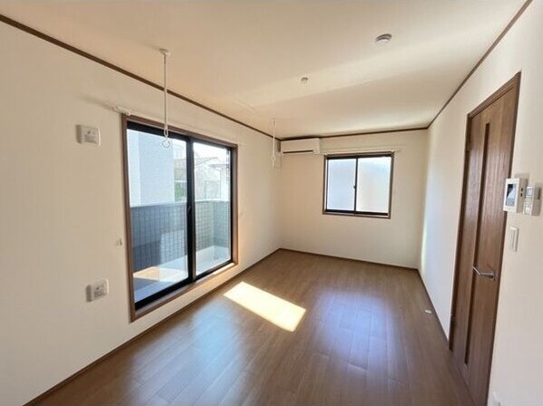 エルタスコート中江の物件内観写真